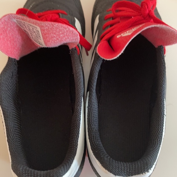 Adidas boys cleats - Picture 4 of 7